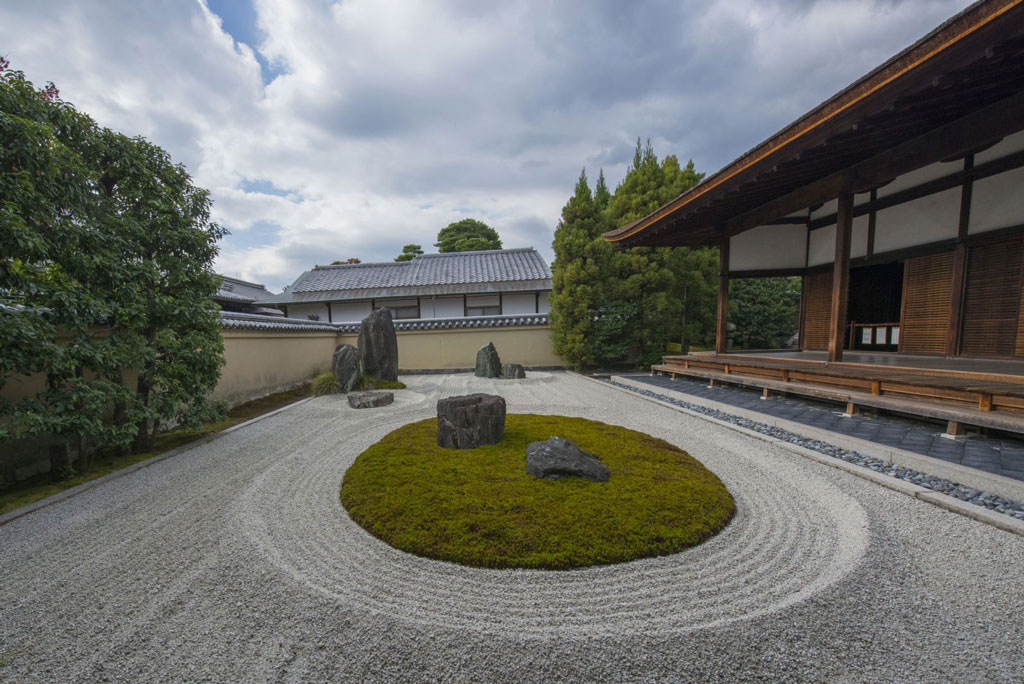 The largest one of Ryogen-in's five different landscape gardens at Daitoku-ji Temple in Kyoto, Japan, Copyright: coward_lion / 123RF Stock Photo.