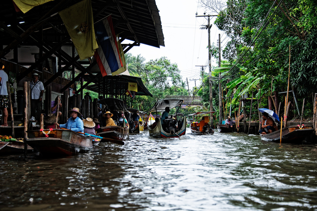 Damnoen-Saduak-floating-market-bangkok-thailand-5