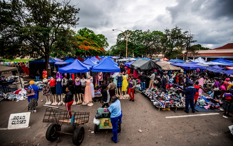 Market-day-in-Harare-Zimbabwe
