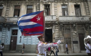 19+ gorgeous pictures show the many sides of daily life in Cuba Alexandre Meneghini/Reuters