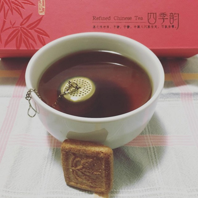 tea souvenirs in hong kong