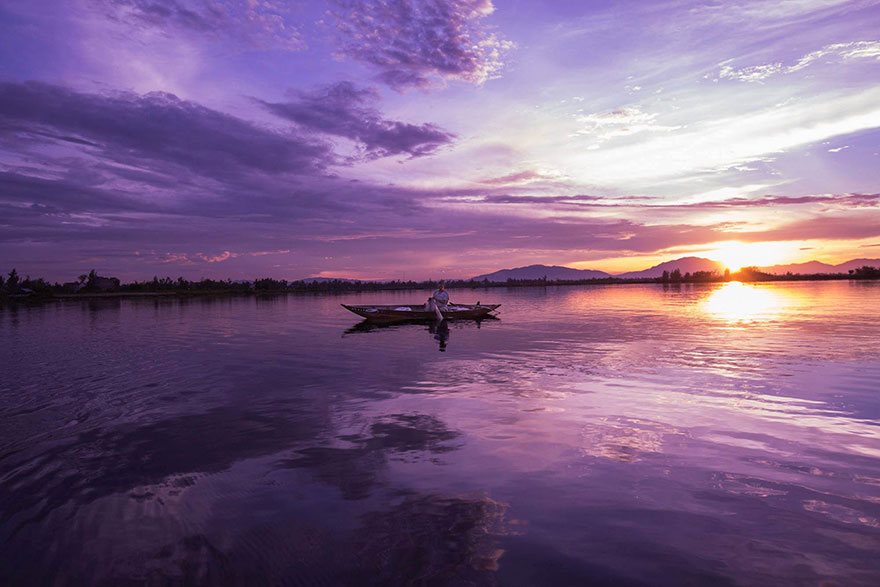 Sunset on Thu Bon river