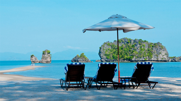 Langkawi Peaceful bars on the beach