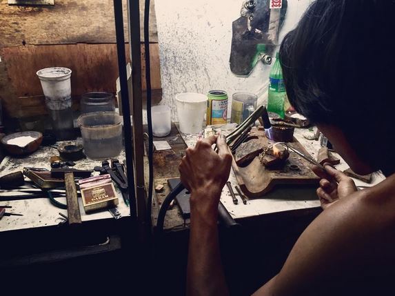Local Balinese Jewellery production, kicking it old school, REAL old school!