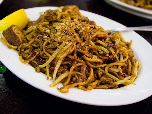 Mee goreng shrimp chicken