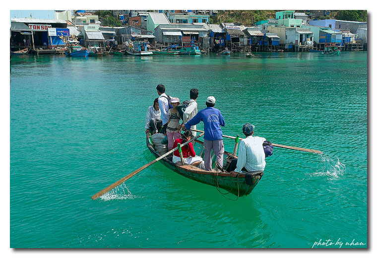 Traveling on Nam Du islands ( trekearth.com )