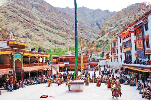 a holiday in Hemis monastery, ladakh