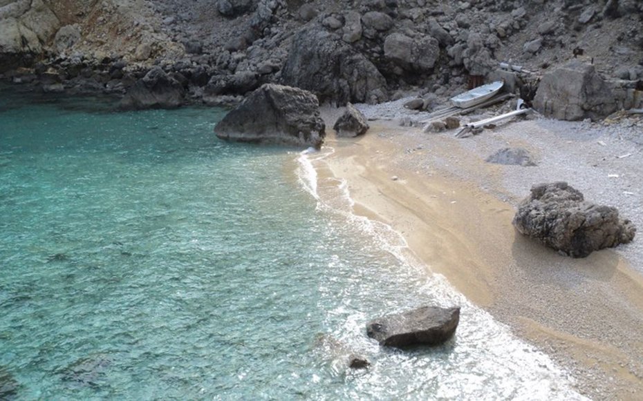 beach mali bokcres island croatia