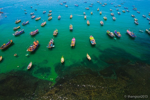 fishing boat on the sea Binh Dinh