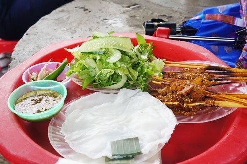 hoi an food guides travel tips