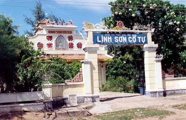 linh son co tu pagoda vung tau vietnam guide history review address attractions in vung tau (1)