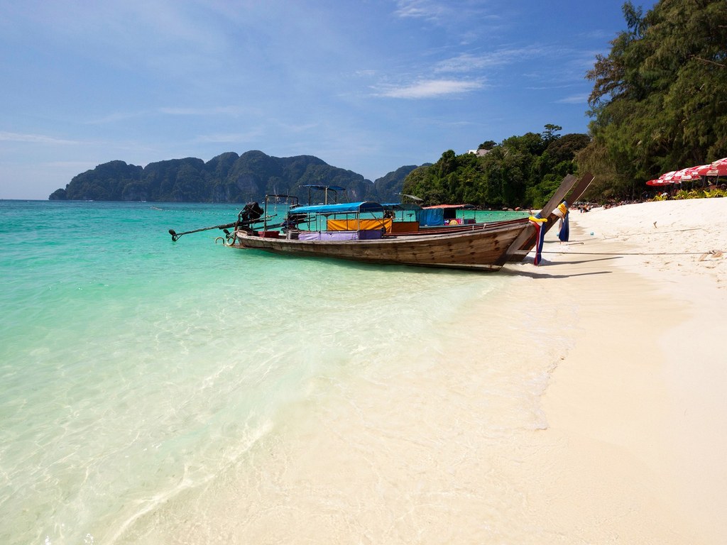 long beach koh phi phi thailand