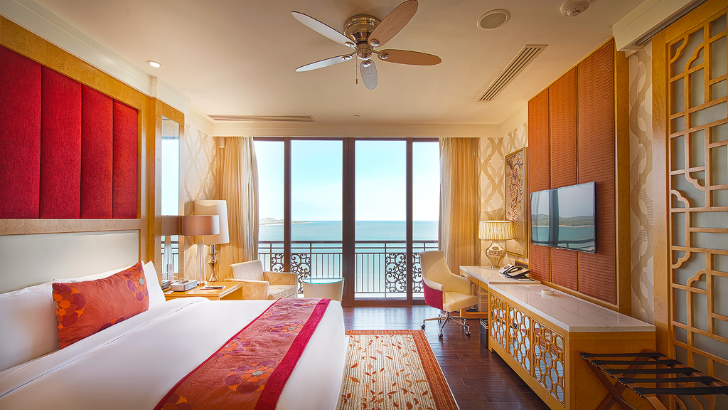 the-grand-ho-tram-strip-premier-suite-1