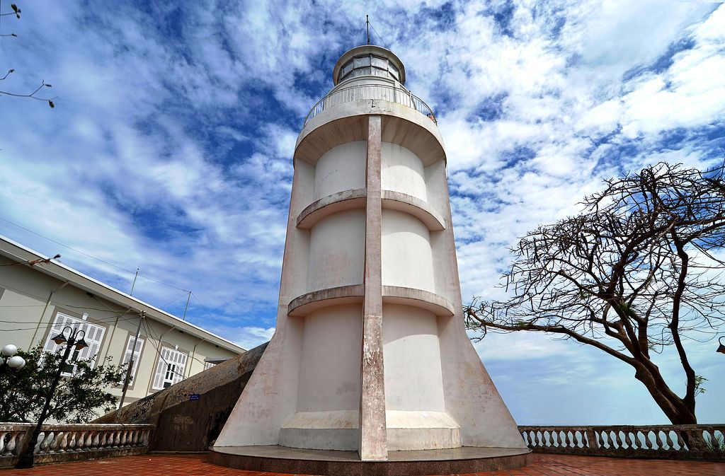 vung tau lighthouse tourist attraction