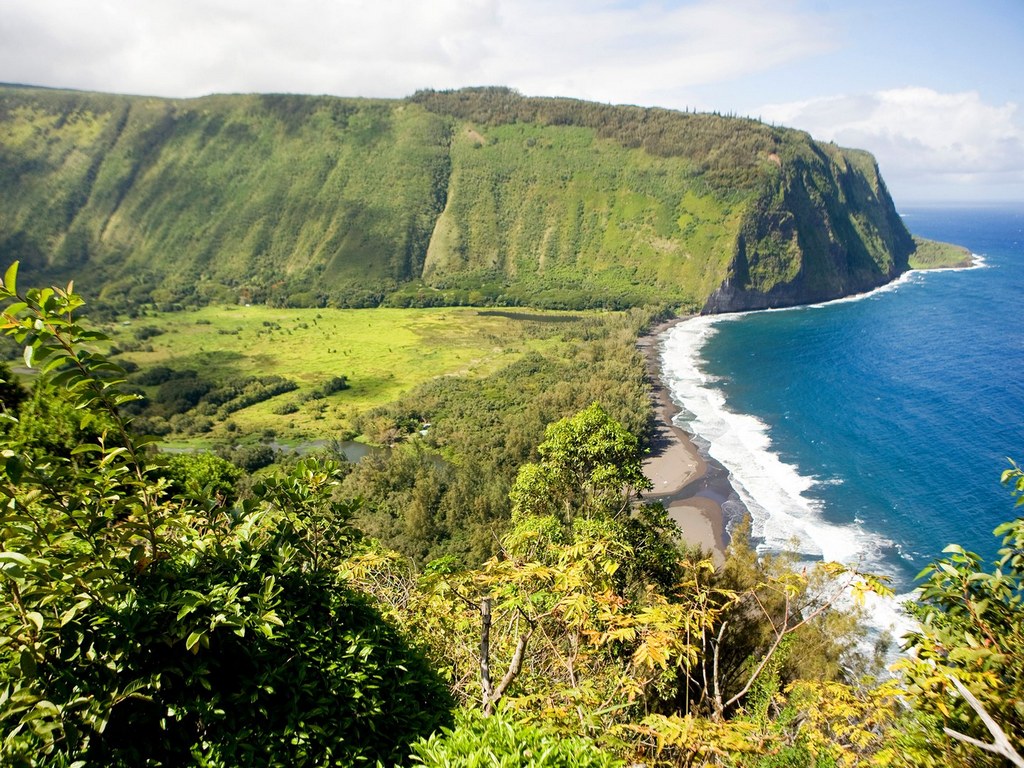 waipio valley beach big island