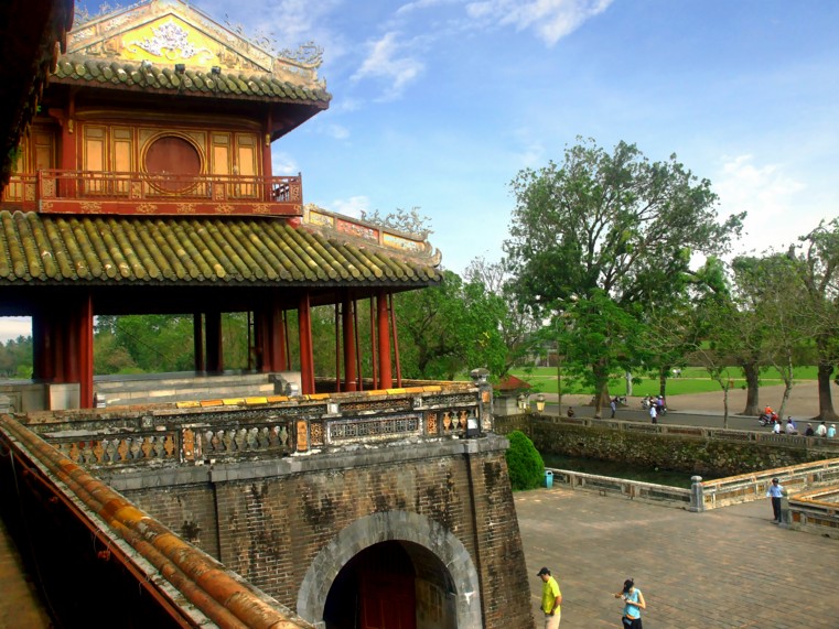 3  noon gate ngo mon-hue imperial citadel maps address opening hours guide hue tourist attractions things to do 3g