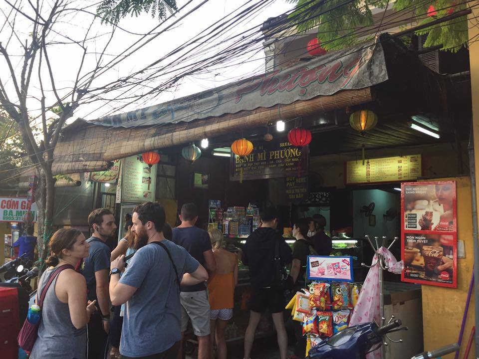 Banh mi Phuong shop in Hoi An Photo: hoian24h