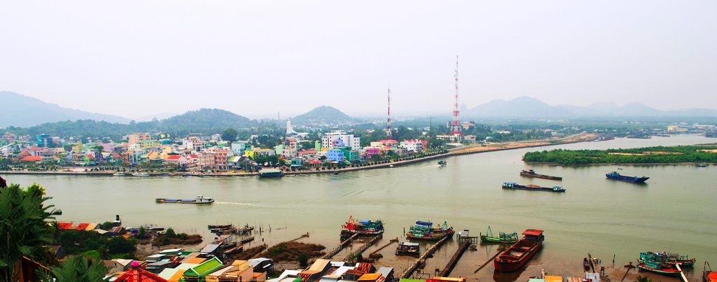 Dong Ho lake conservation saltwater Ha tien Vietnam must-go destination famous travel guide