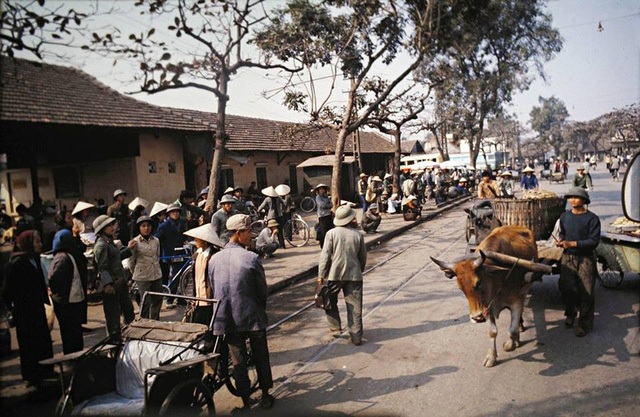 Hanoi 40 years ago 1 vietnam trip 9