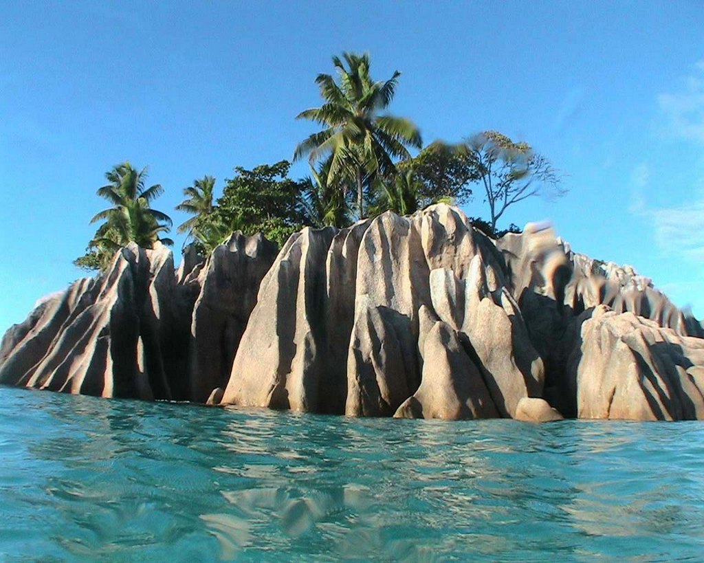 Seychelles is the world’s only granite islands Photo: dinosoria