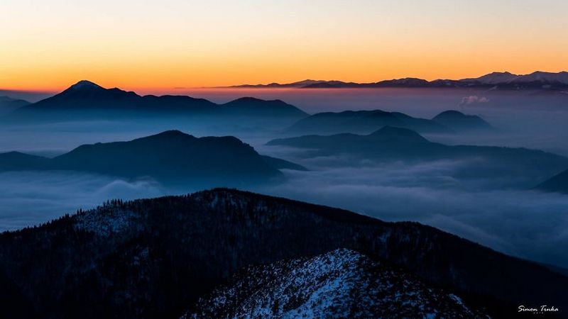 Simon Trnka adventure dating on the top of moutains 1