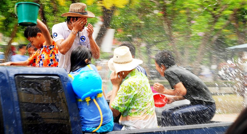 Songkran-festival thailand things to do  7