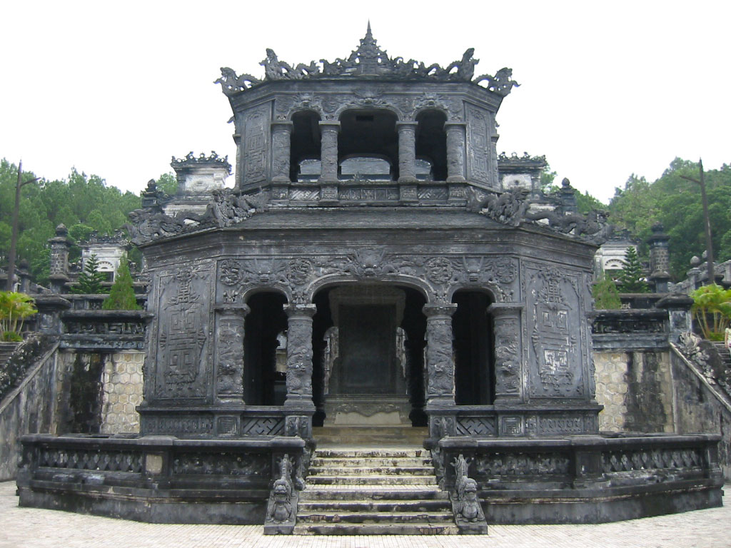 khai-dinh-tomb-imperial-hue-historic-maps-address-opening-hours-guide-hue-tourist-attractions-things-to-do-v23