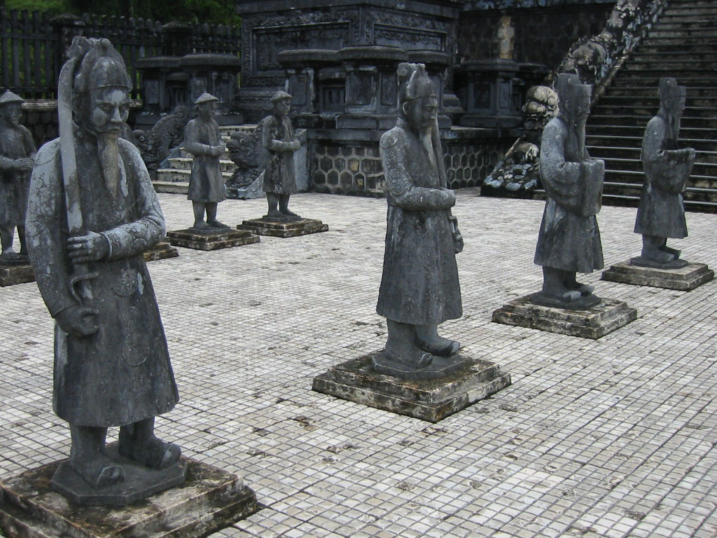 khai-dinh-tomb-imperial-hue-historic-maps-address-opening-hours-guide-hue-tourist-attractions-things-to-do-vb1