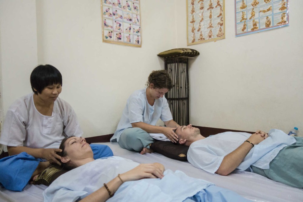 learn cooking and massage in chiangmai travel tips