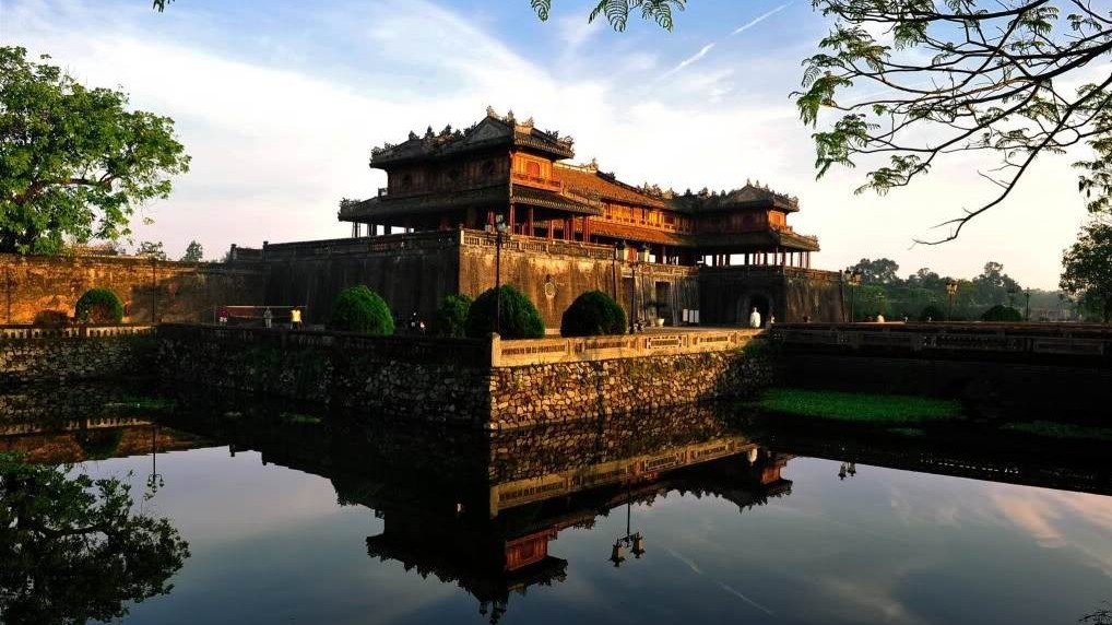 noon gate ngo mon-hue imperial citadel maps address opening hours guide hue tourist attractions things to do ng