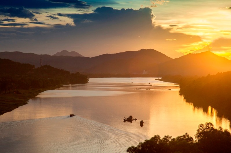 perfume river-hue-vietnam maps address opening hours guide hue tourist attractions things to do r2rt