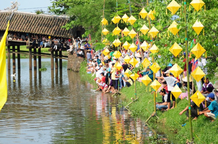 thanh toan japanese covered bridge maps address opening hours guide hue tourist attractions b13y