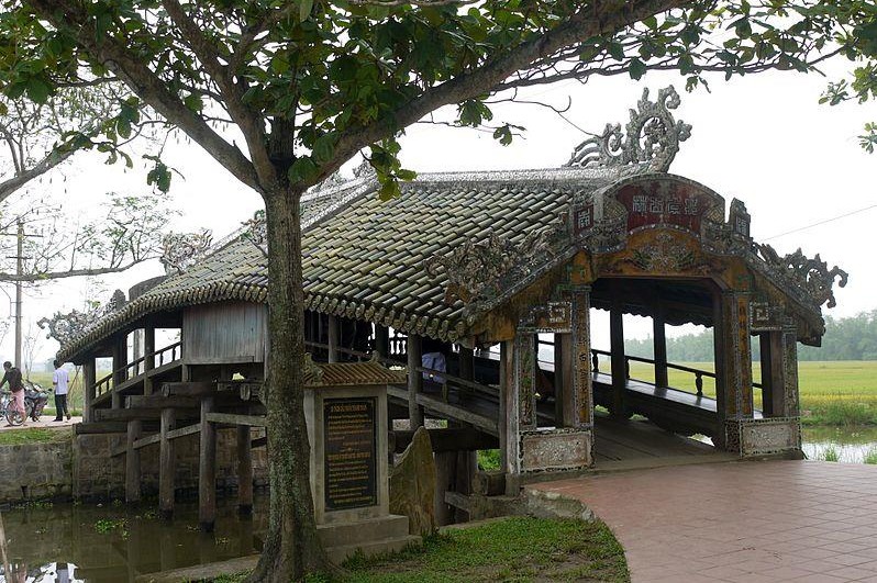 thanh toan japanese covered bridge maps address opening hours guide hue tourist attractions y