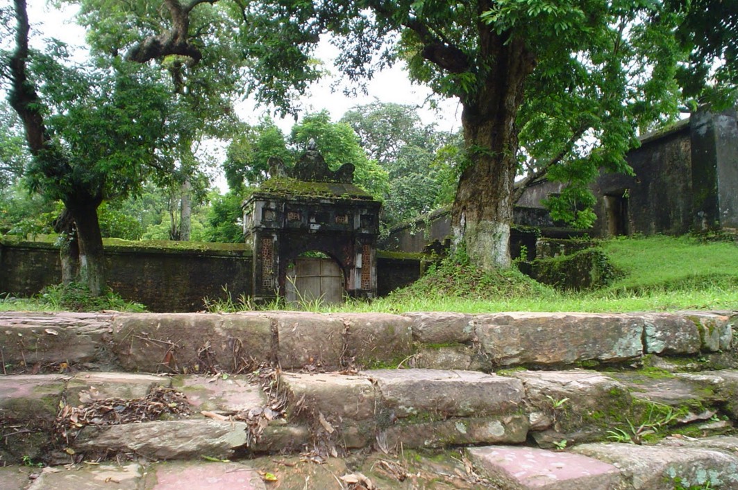 tu duc tomb imperial hue historic maps address opening hours guide hue tourist attractions things to do 2dd