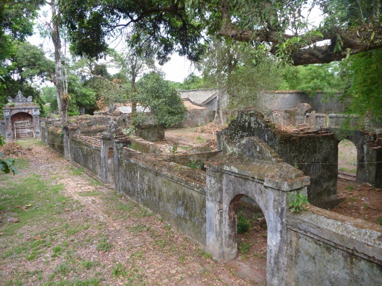 tu duc tomb imperial hue historic maps address opening hours guide hue tourist attractions things to do 2gv