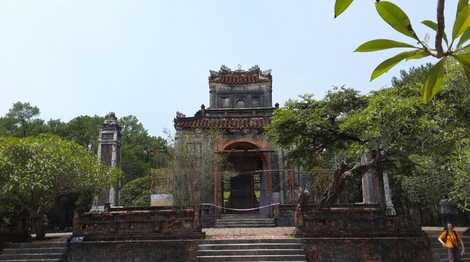 tu duc tomb imperial hue historic maps address opening hours guide hue tourist attractions things to do 2l