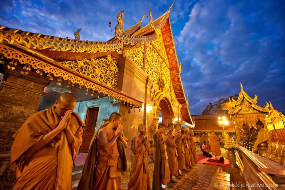 visit temple in chiang mai travel guides