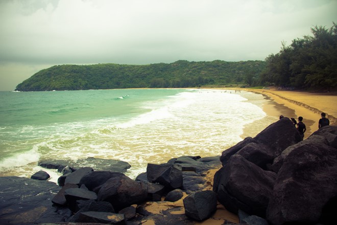 dam trau beach con dao island attractions 0