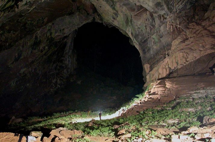 hang en cave tours trip phong nha ke bang national park vietnam (1)