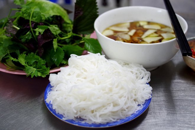 kebab rice noddles eaten by president barack obama in hanoi vietnam
