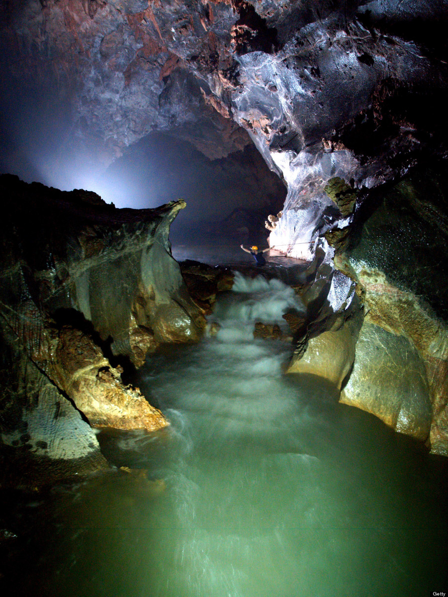 son doong cave tours trip travel phong nha ke bang national park attractions (1)