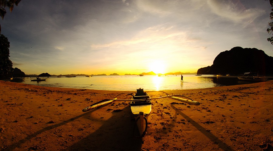 corong lascabanas calaan bay sunset-watching philippines travel tips