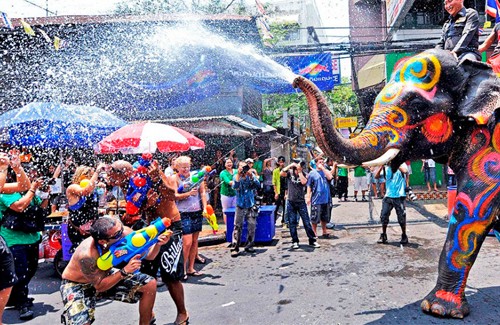 festivals in chiangmai thailand travel destinaitions