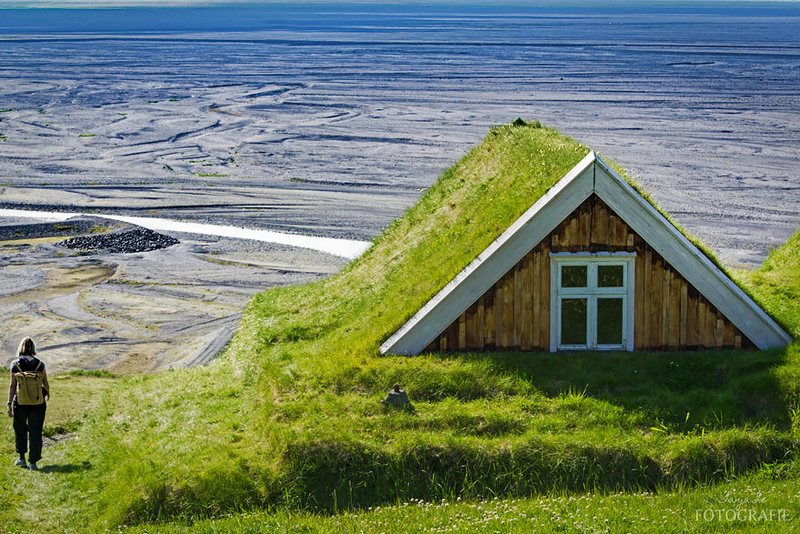 scandinavian houses with grass roofs photos photography pictures 1