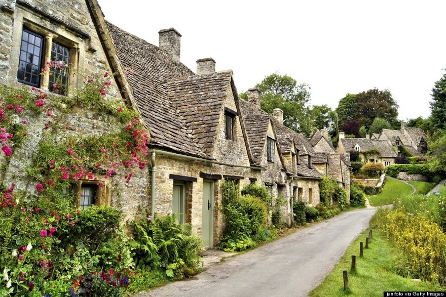 Bibury most beautiful charming ancient village in England the world photos photography uk (27)
