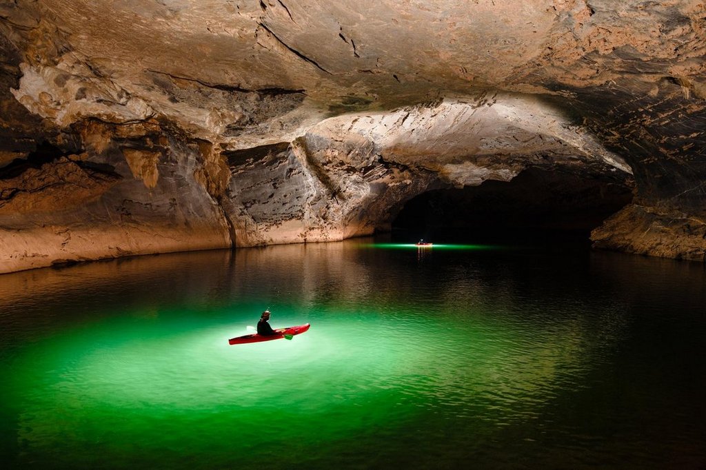 Tham Khoun Xe Cave of Laos tourist destinantions