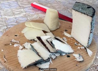 most expensive cheese in the world is produced in Serbia from donkey (1)