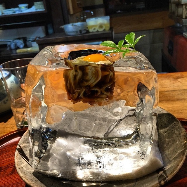 tempura matsu Japanese restaurant serves up noodles in stunning ice block bowls (1)