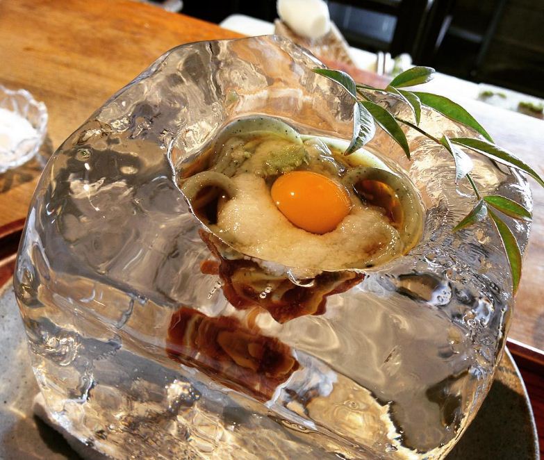 tempura matsu Japanese restaurant serves up noodles in stunning ice block bowls (1)
