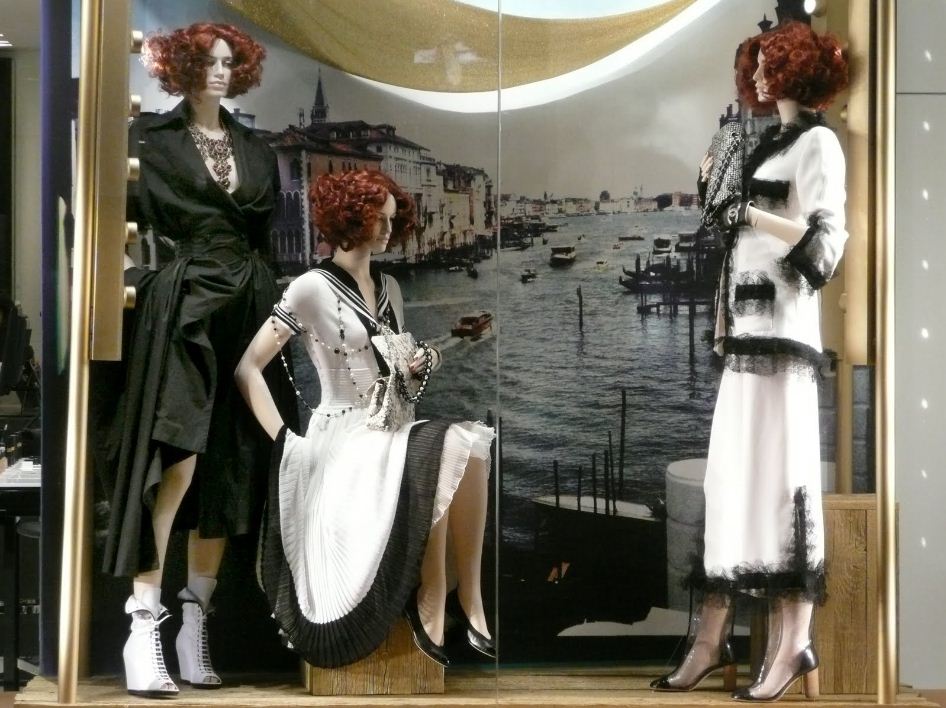 window-shopping-venice best free things to do in venice italy 2